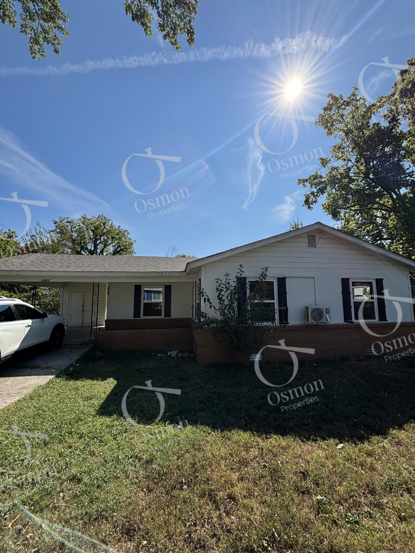 Mountain Home House: 1063 South Street