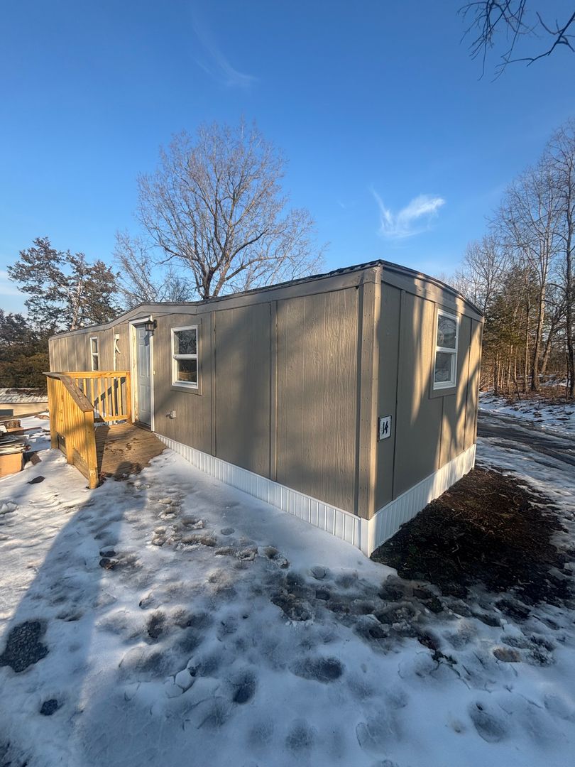 Cotter Apartment: 1040 Harding Blvd