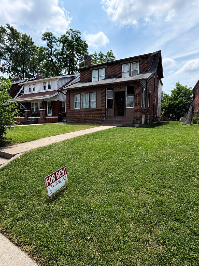 Columbus Apartment: 1837 Sullivant Ave.