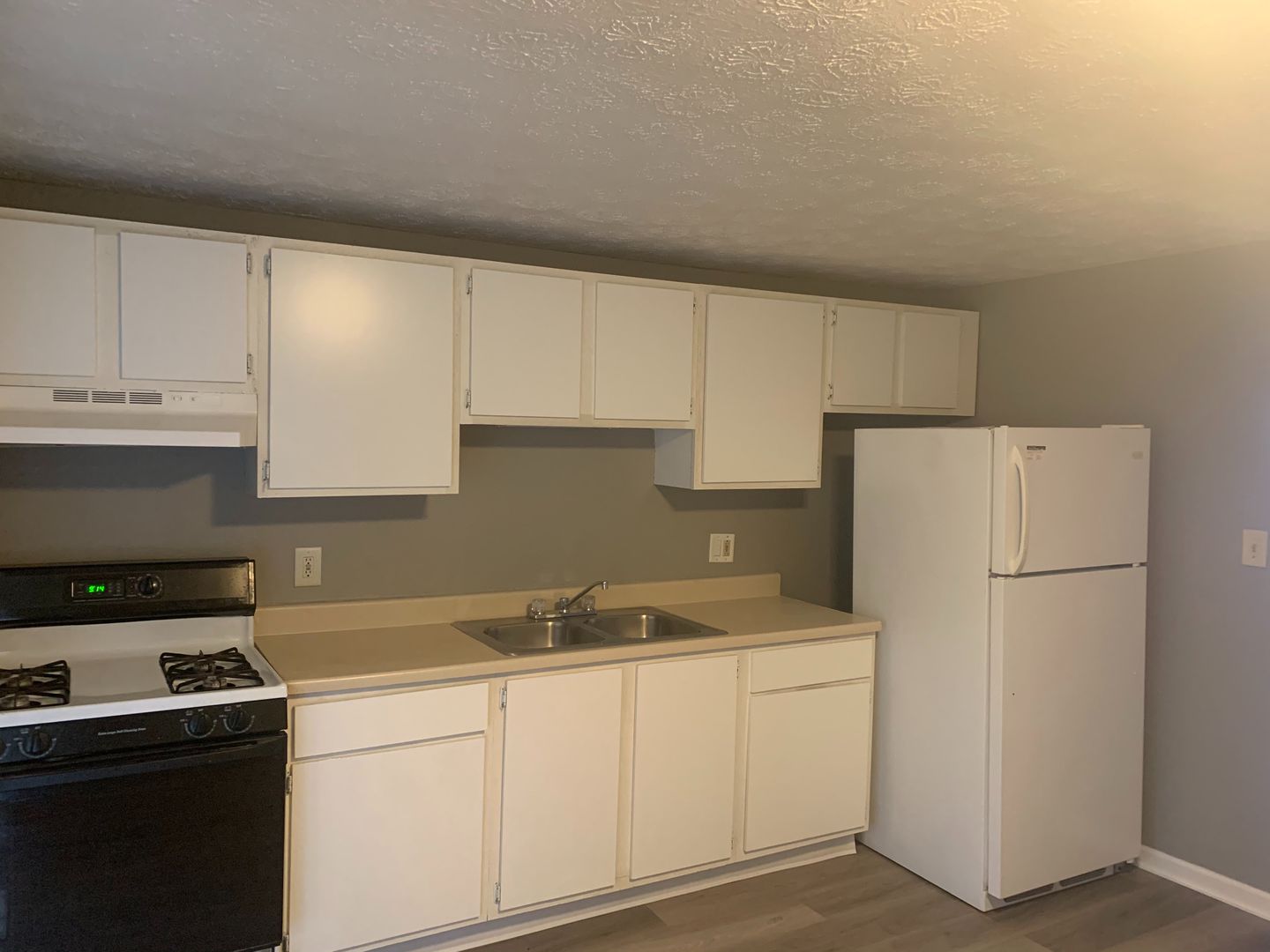 Columbus Apartment: 1647 Smith Rd.