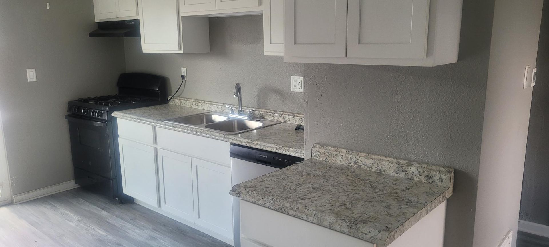 Columbus Apartment: 1796 Holburn Ave.