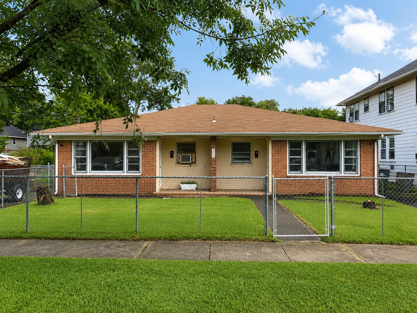 Norfolk Apartment: 218 Glendale Ave
