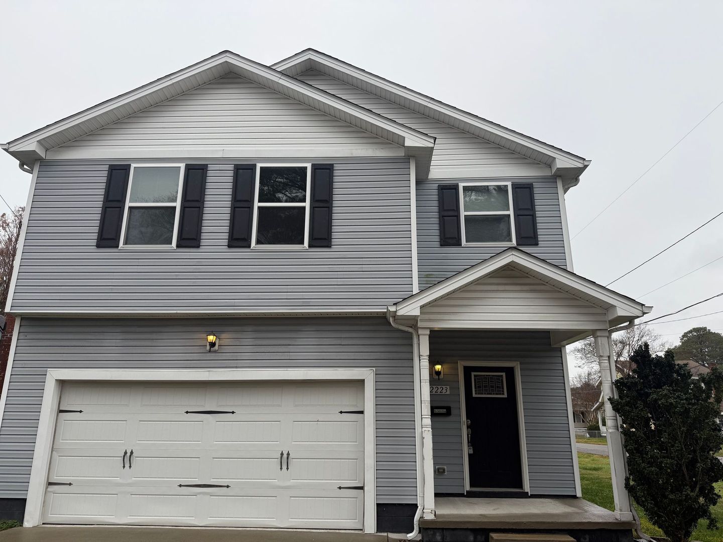 Norfolk House: 2223 Vincent Ave