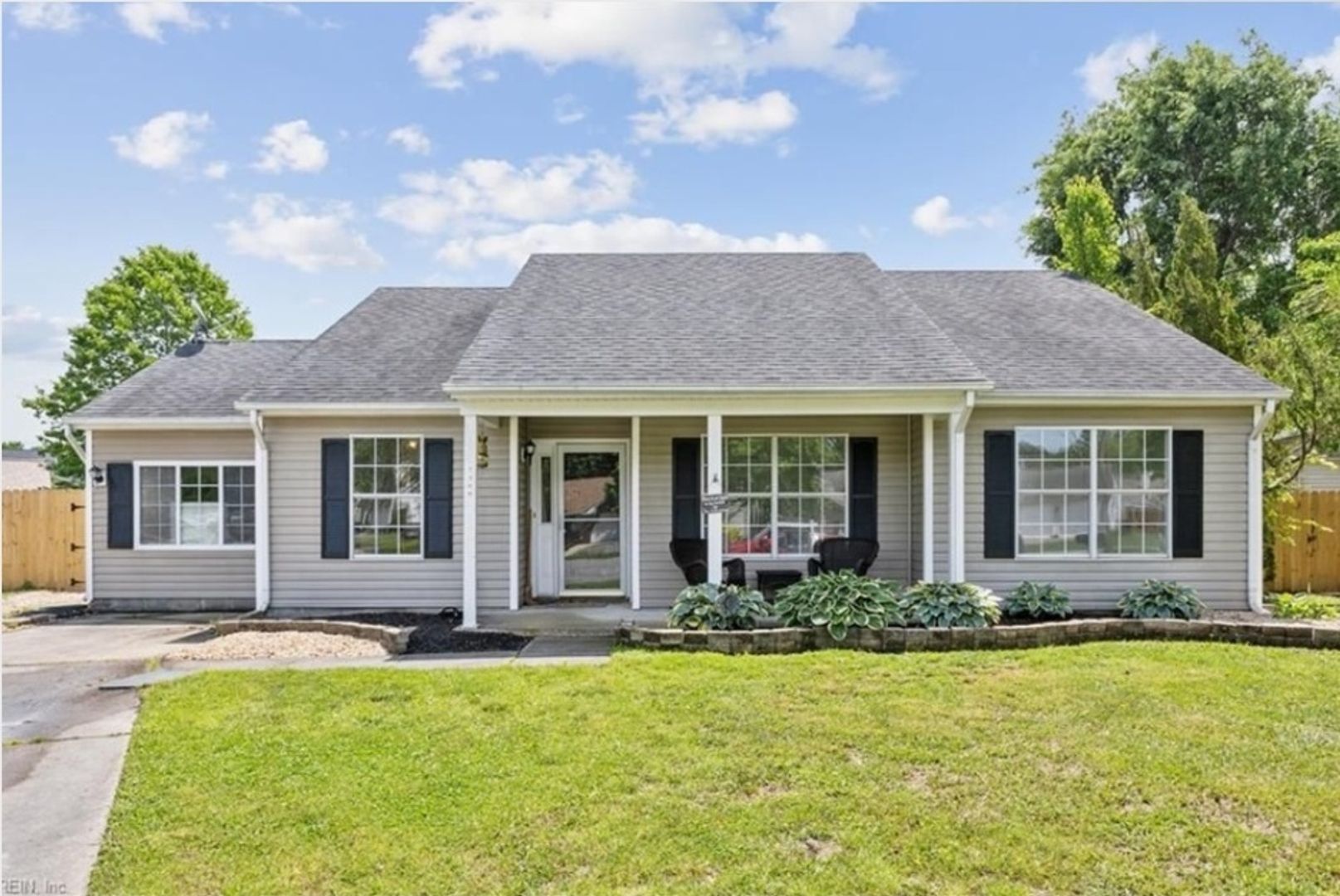 Chesapeake House: 1246 Woods Way