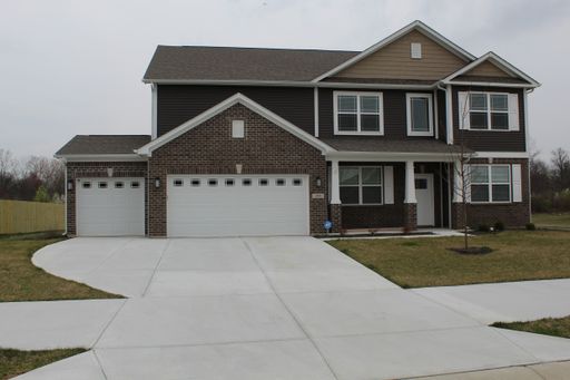 Beautiful 5 BR DR Horton Home in Avon Schools! – photo 1