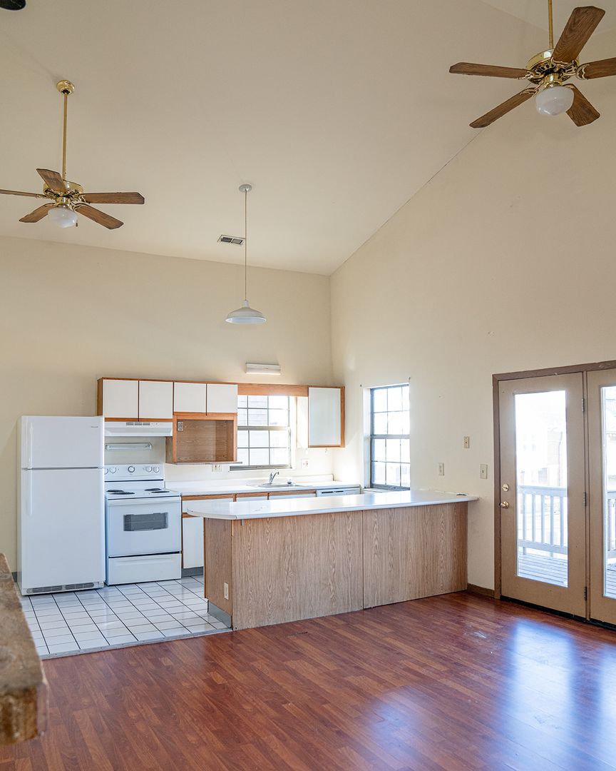 Columbus Apartment: 99-103 Chittenden Avenue