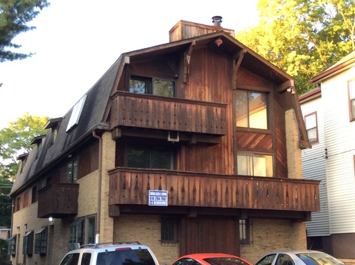 OSU North Campus 3 level townhouse with 4 bedrooms and 2 full baths – photo 1