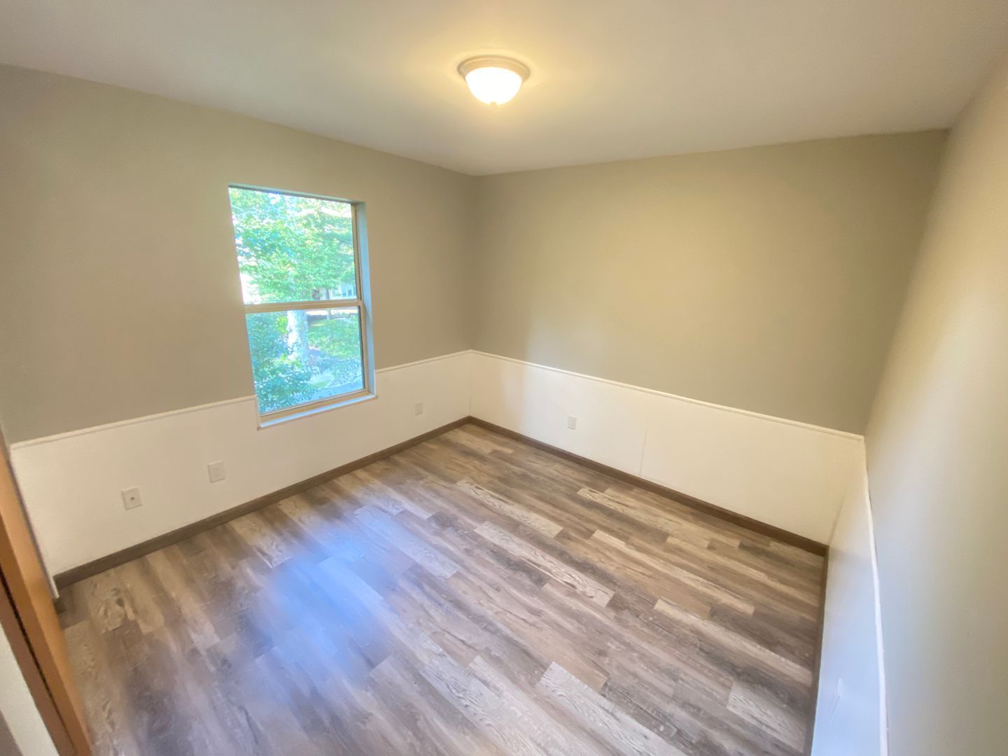 Columbus Apartment: 195 E. 16th Avenue