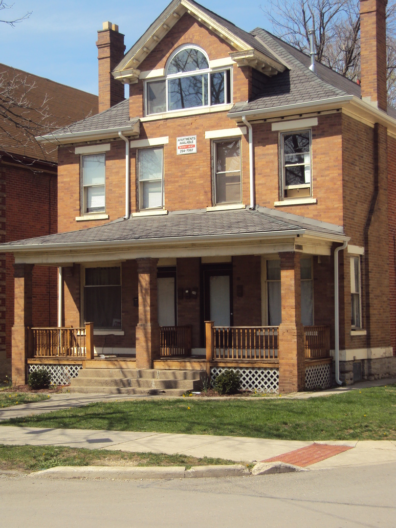 Columbus Apartment: 24-26 W. 10th Avenue