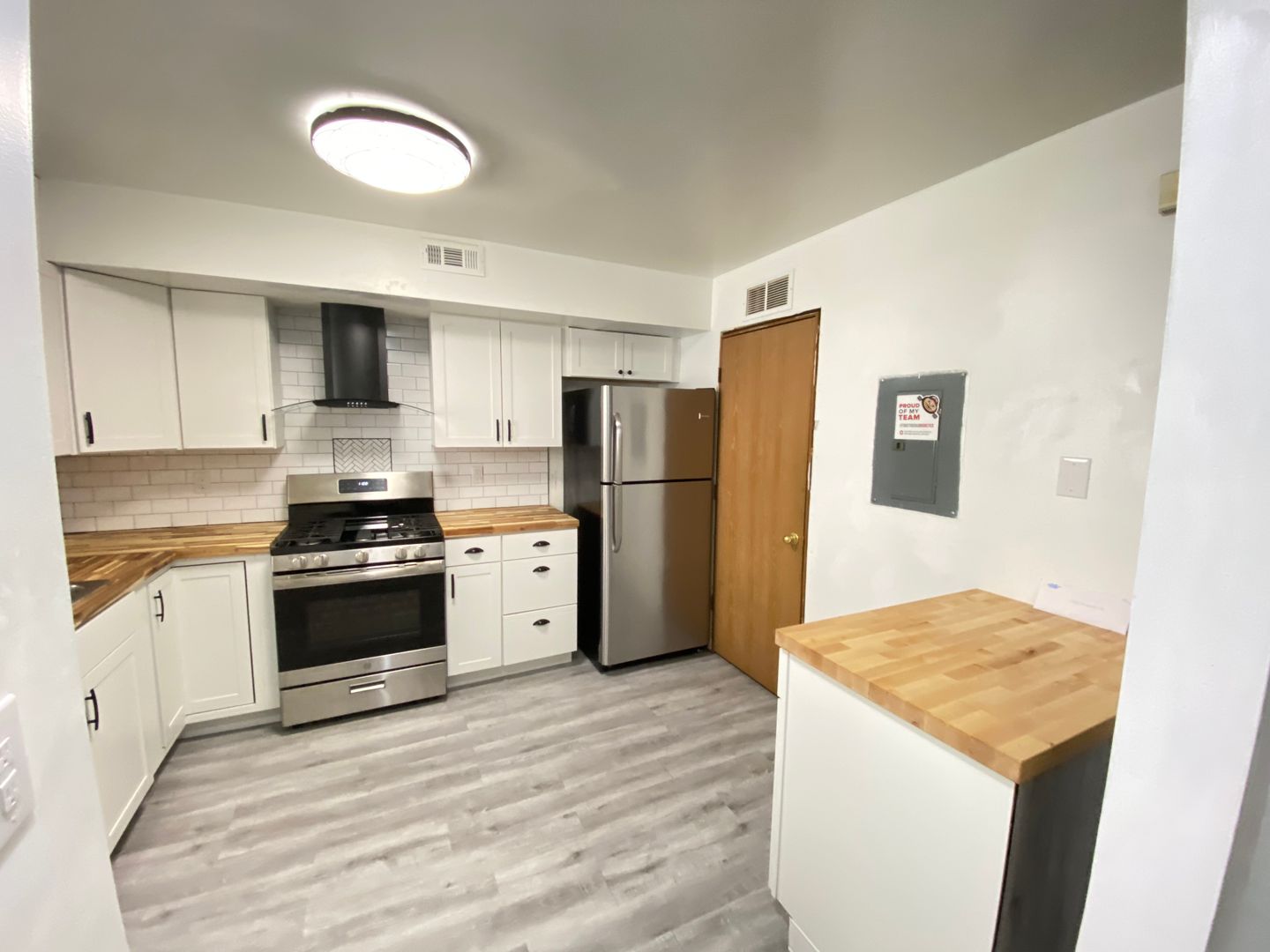 Columbus Townhome: 1522 Indianola Avenue