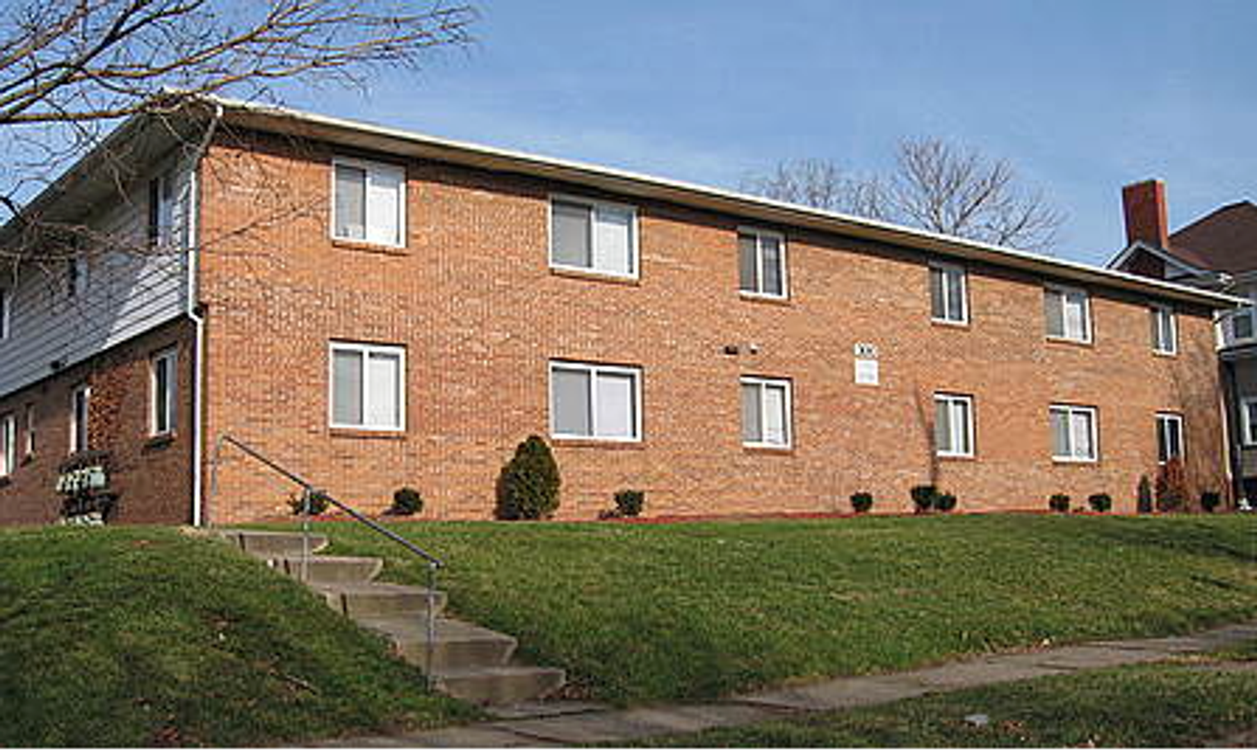 Columbus Apartment: 300 E. 16th Ave.