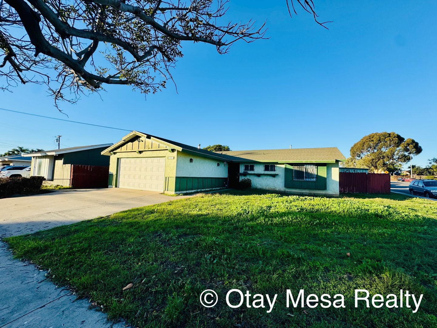 San Diego House: 1892 Hermes St