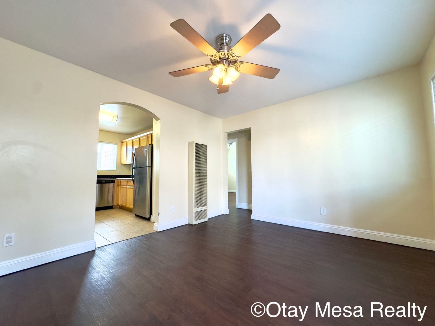 Imperial Beach Apartment: 481 Palm Ave