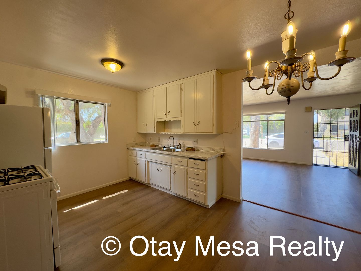 Imperial Beach House: 1105 Elder Ave