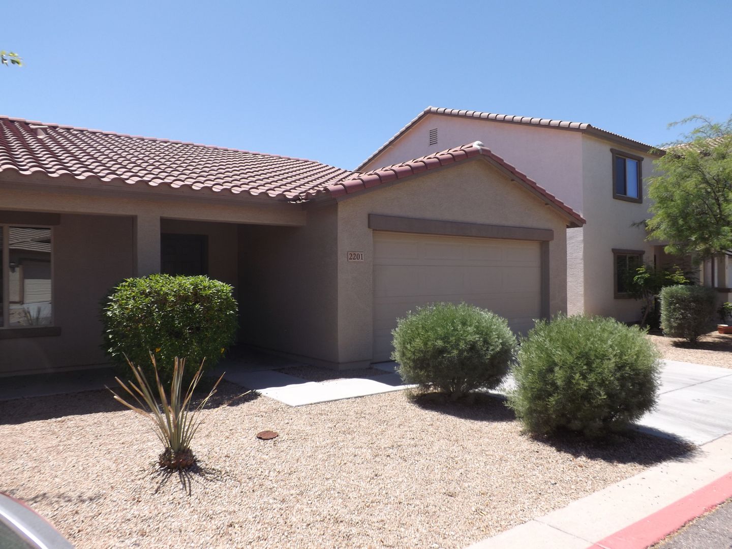 Apache Junction House: 2201  E. Yuma Ave