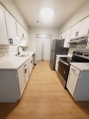 2 Bedroom 1 Bath Luxury Remodel – photo 1