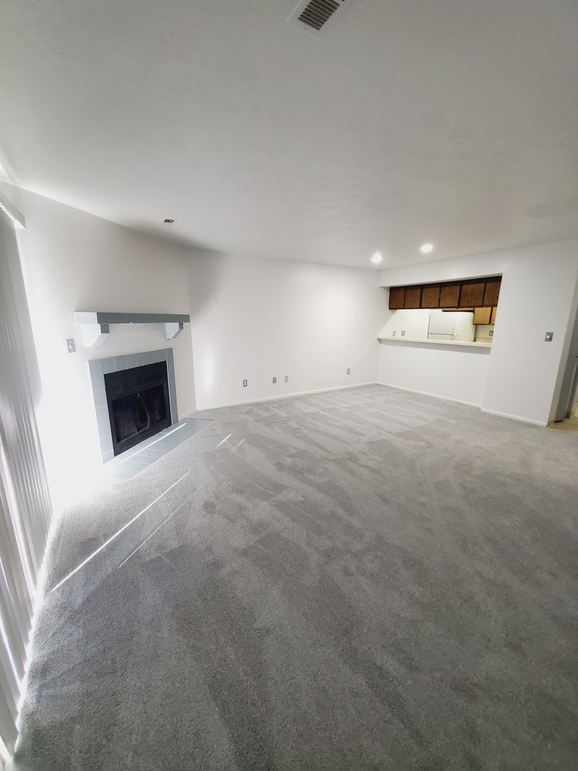 Muncie Apartment: 3601 N. Chadam Lane