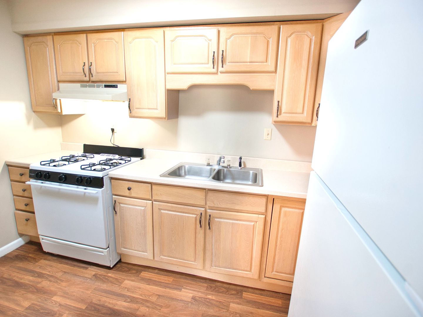 Anderson Apartment: 1312 W 8th St