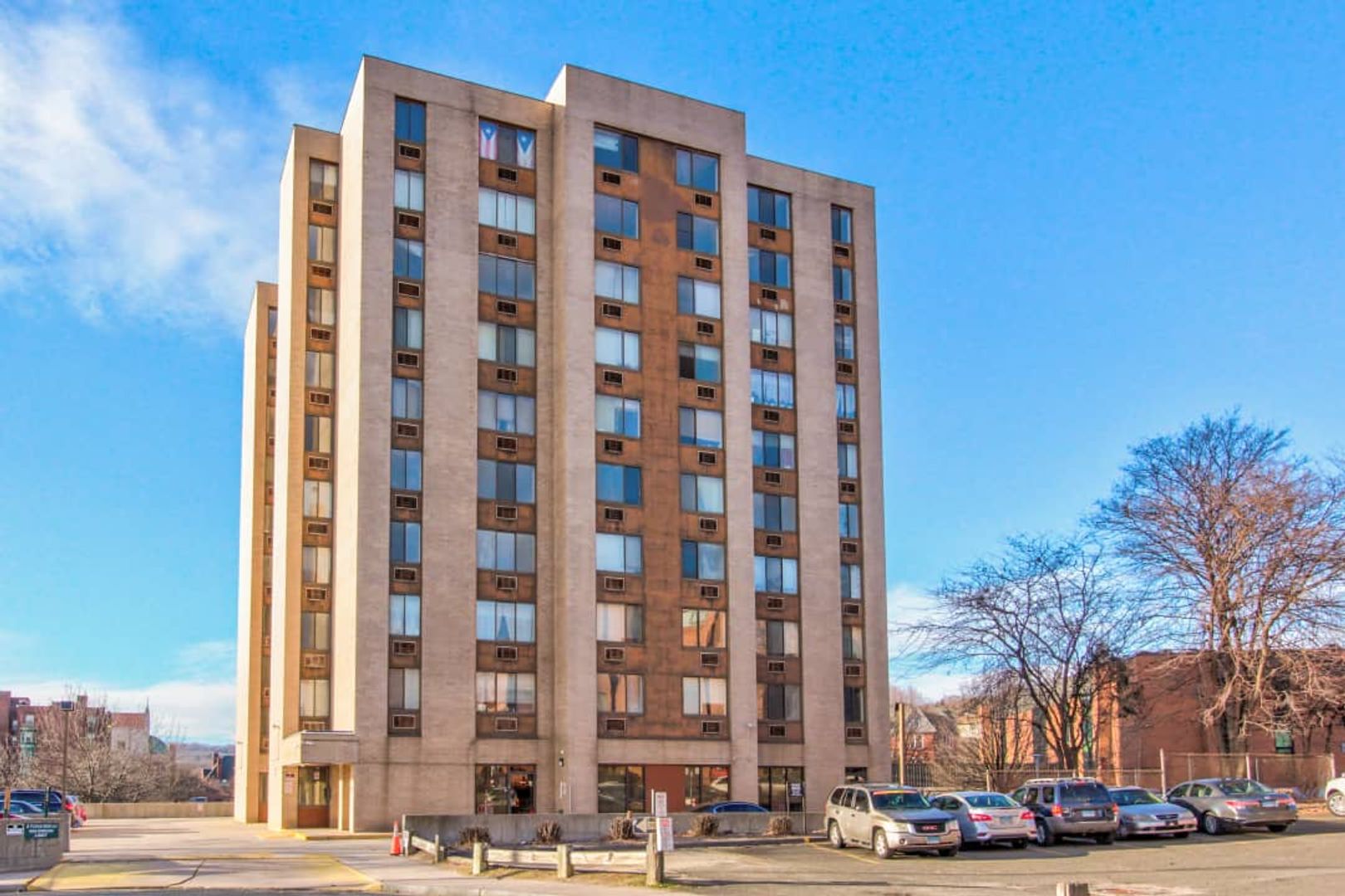 Waterbury Apartment: 60 Phoenix Ave.