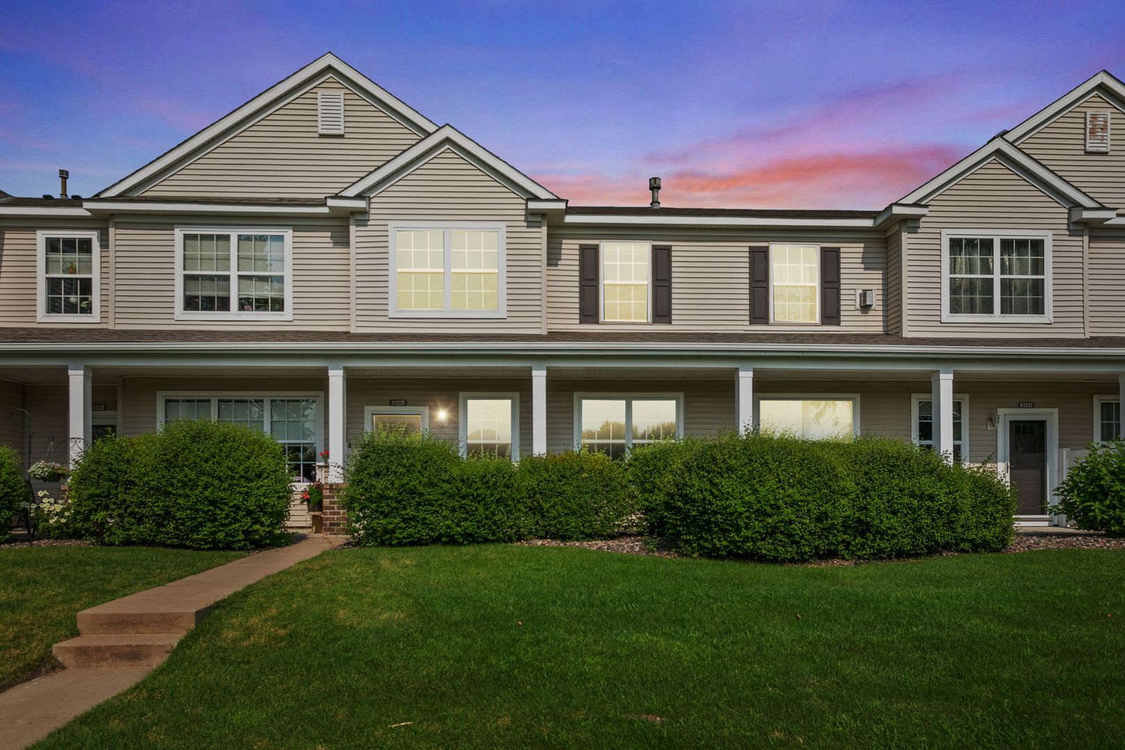 Blaine Townhome: 11322 Aberdeen Cir NE