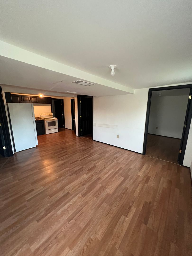 Cincinnatus Apartment: 5763 Telephone Road Ext