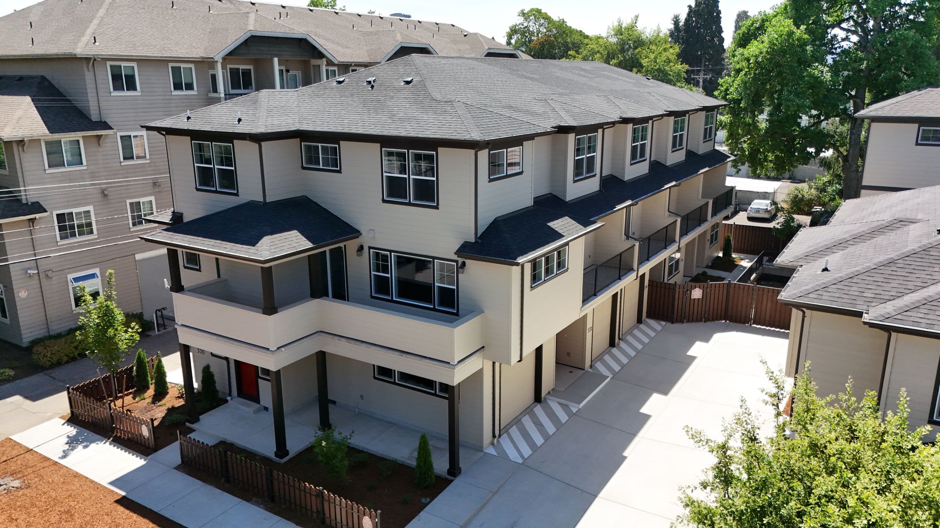 Eugene Townhome: 338 E. 12th Ave.