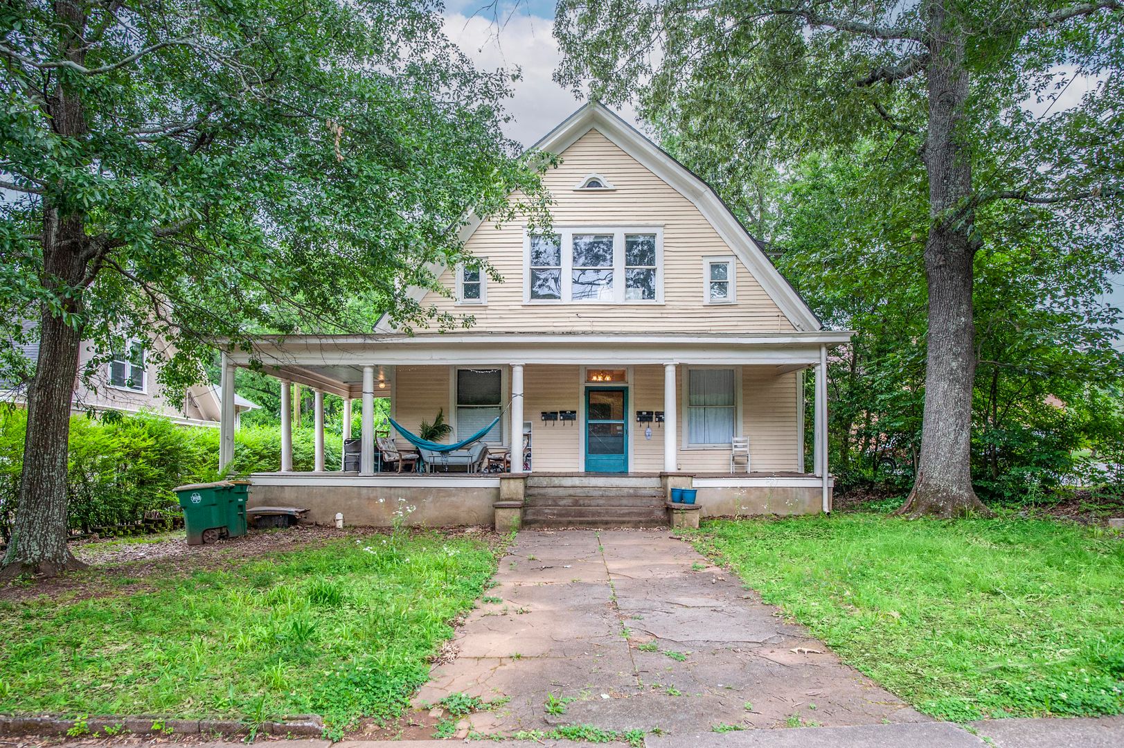 Athens Apartment: 693 Boulevard