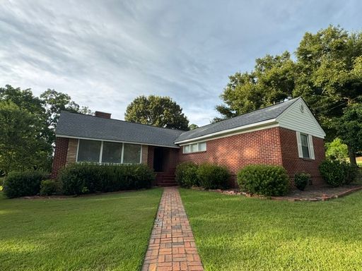 2 Brookside Drive, Wetumpka, AL 36092