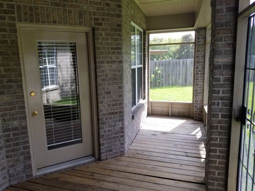 Listing photo thumbnail