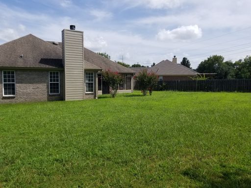 Listing photo thumbnail