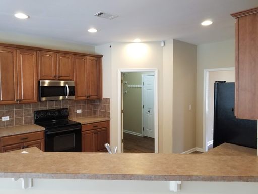 Listing photo thumbnail