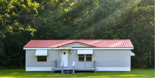 3 Bedroom 2 Bathroom Manufactured Home Rental – photo 1