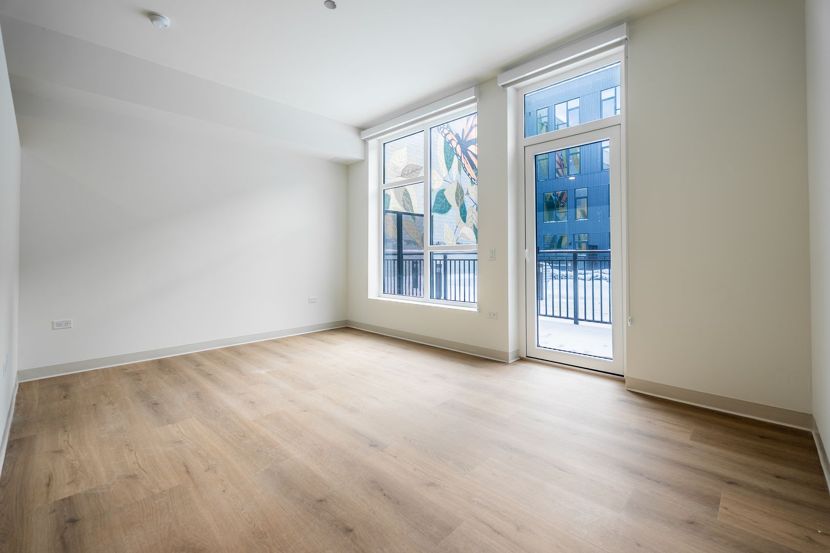 Chicago Apartment: 1529 N Fremont St