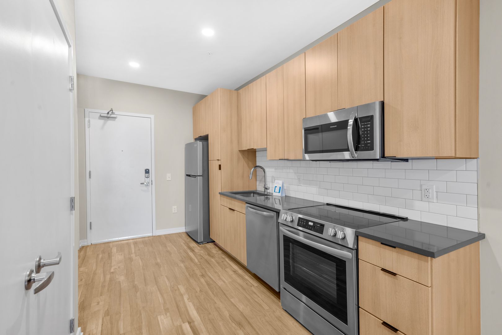 Philadelphia Apartment: 417 Callowhill Street