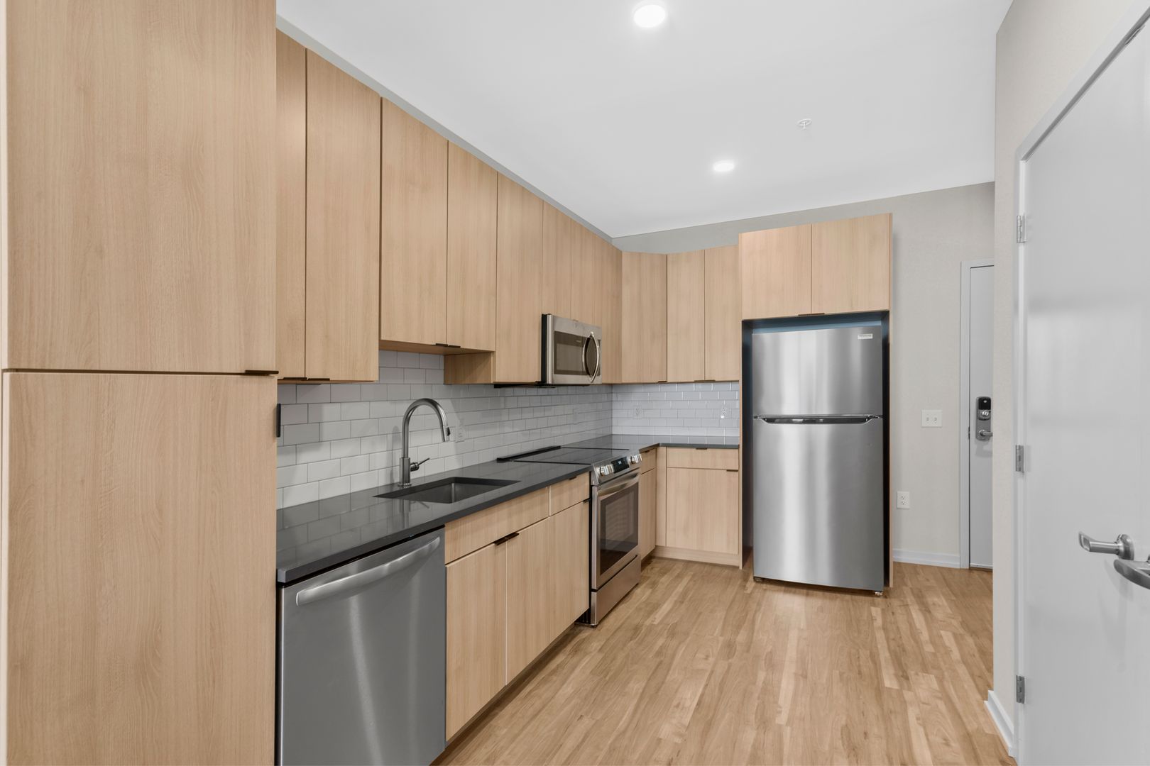 Philadelphia Apartment: 417 Callowhill Street