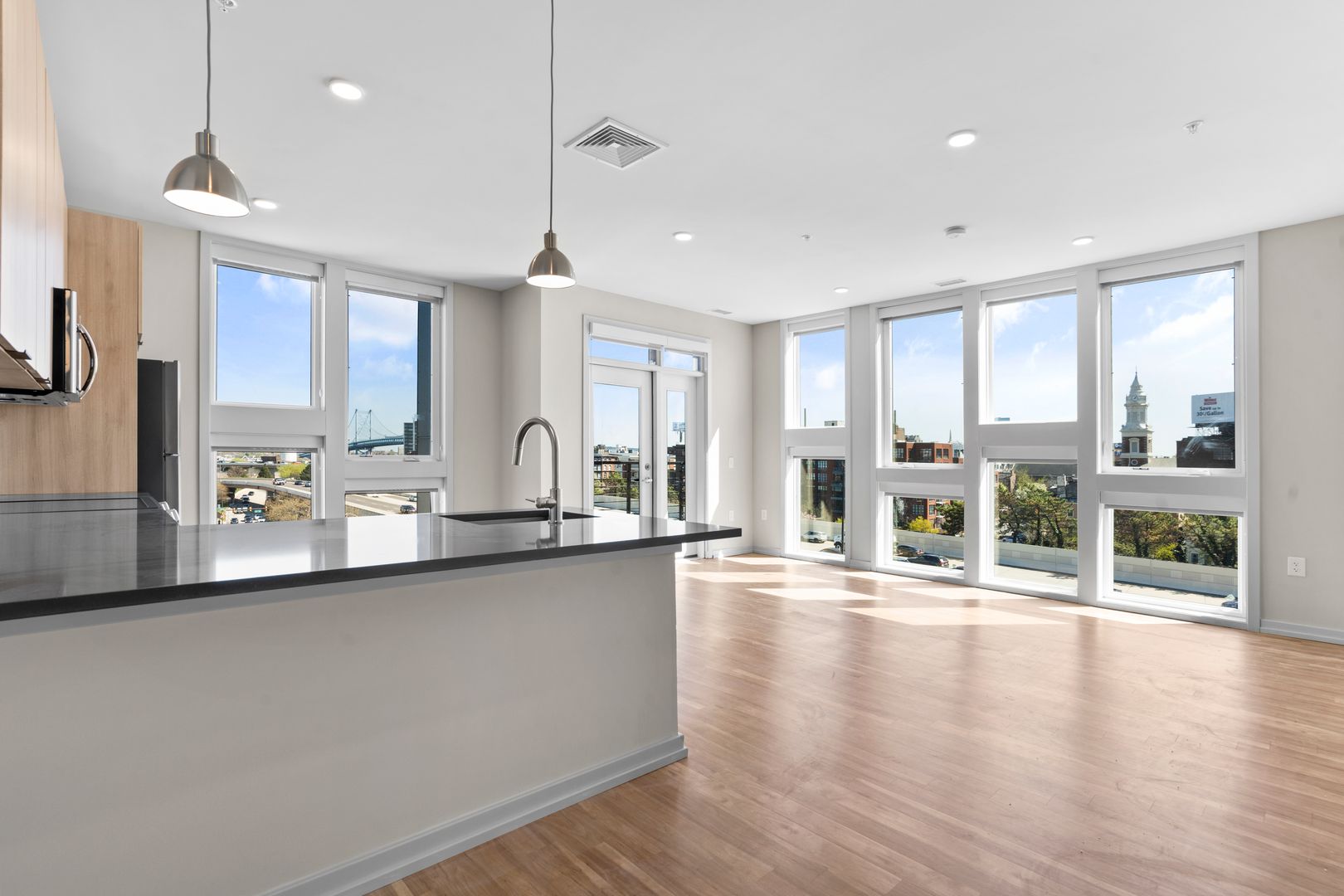 Philadelphia Apartment: 417 Callowhill Street