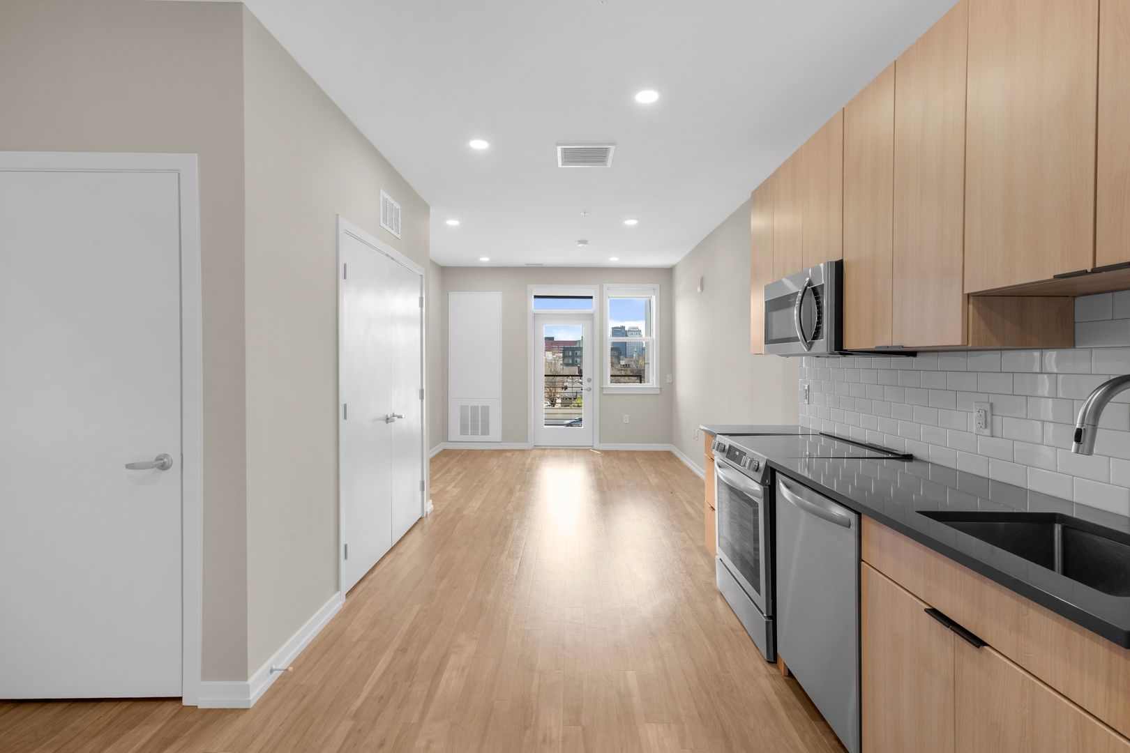 Philadelphia Apartment: 417 Callowhill Street