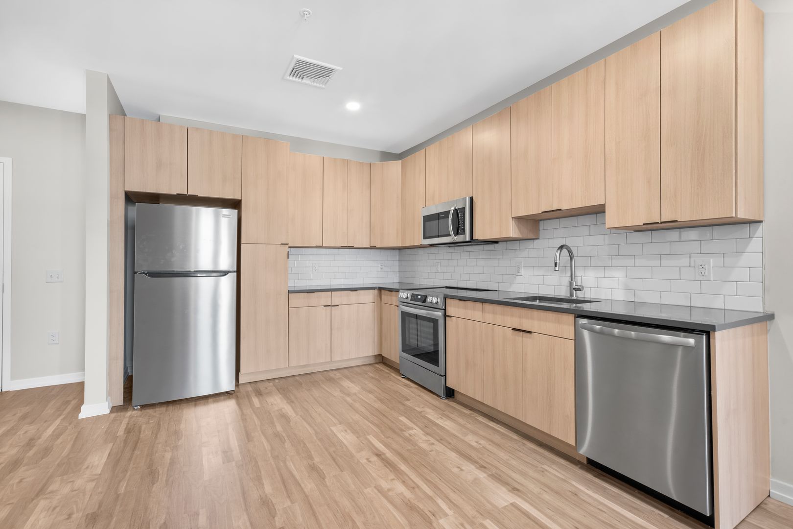 Philadelphia Apartment: 417 Callowhill Street
