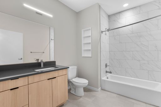 417 Callowhill Street, 218 – photo 1