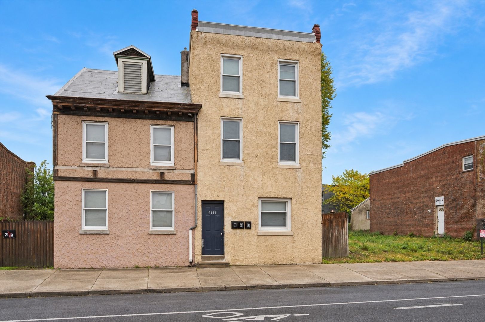 Philadelphia Apartment: 2111 Orthodox St