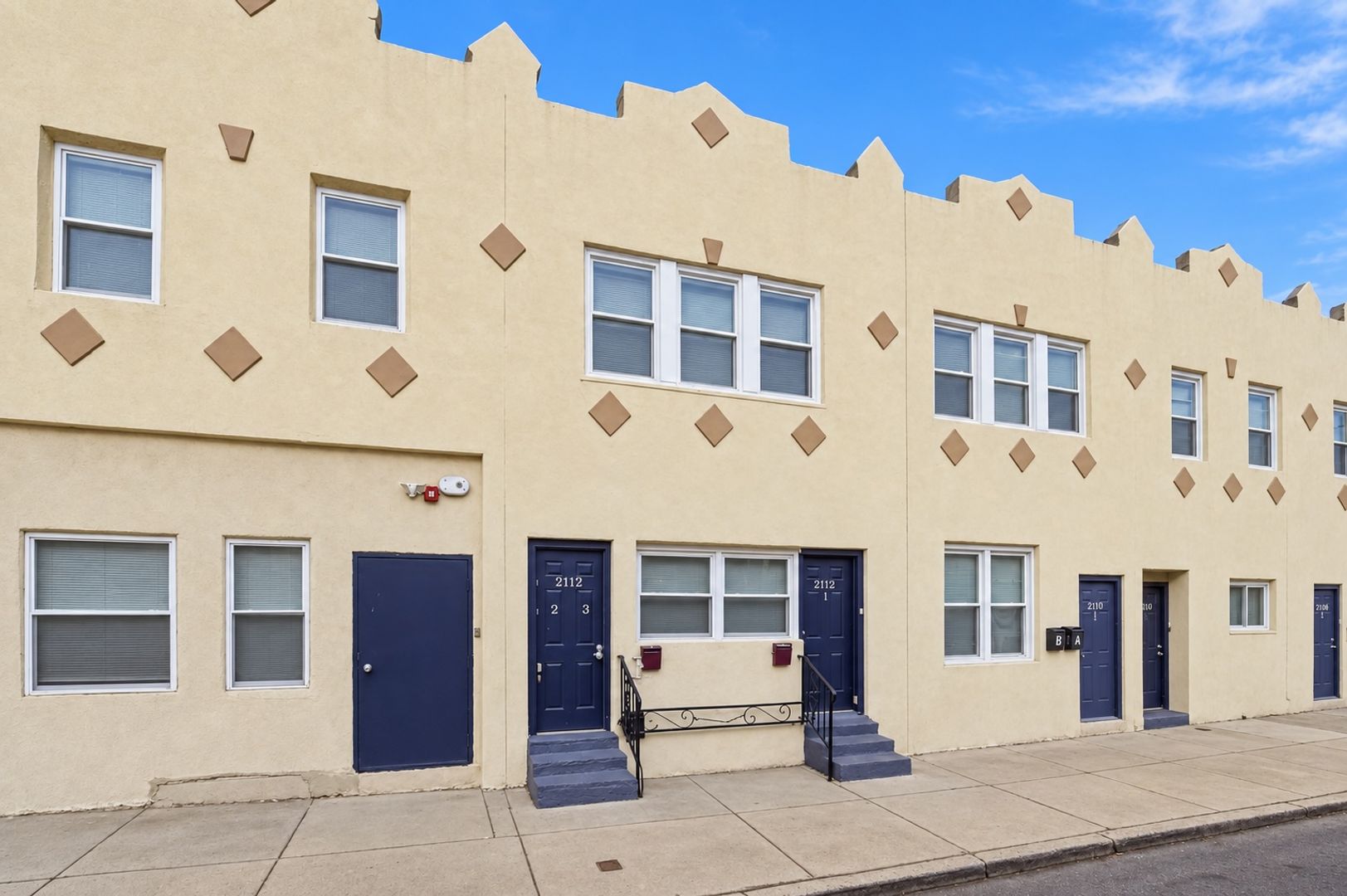 Philadelphia Apartment: 2112 Orthodox St