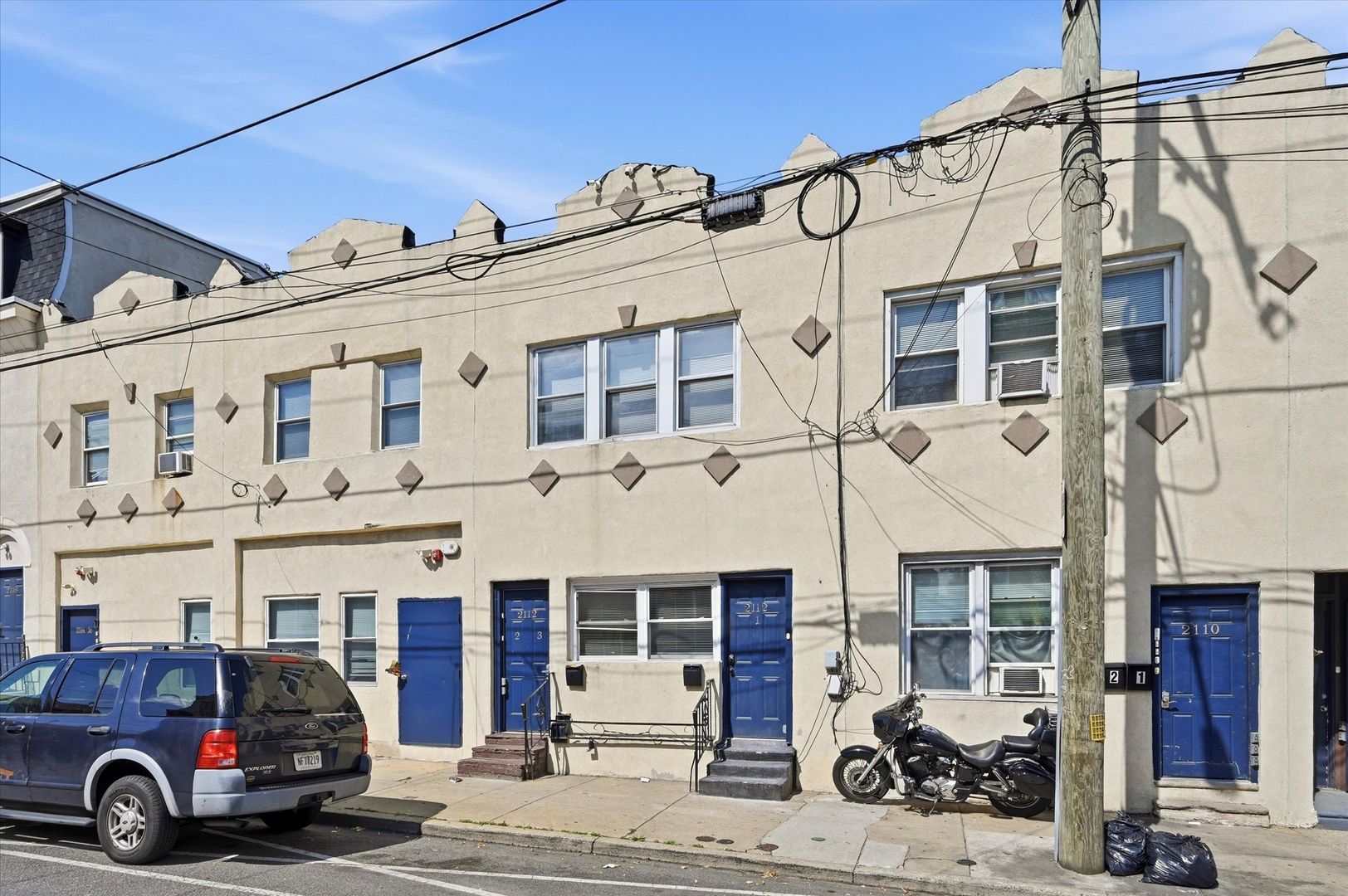 Philadelphia Apartment: 2112 Orthodox St