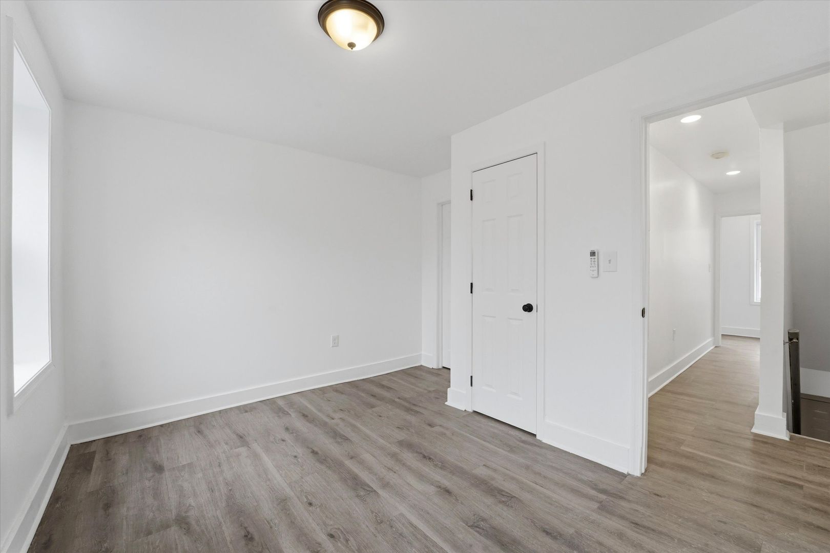 Philadelphia House: 58 E Collom St