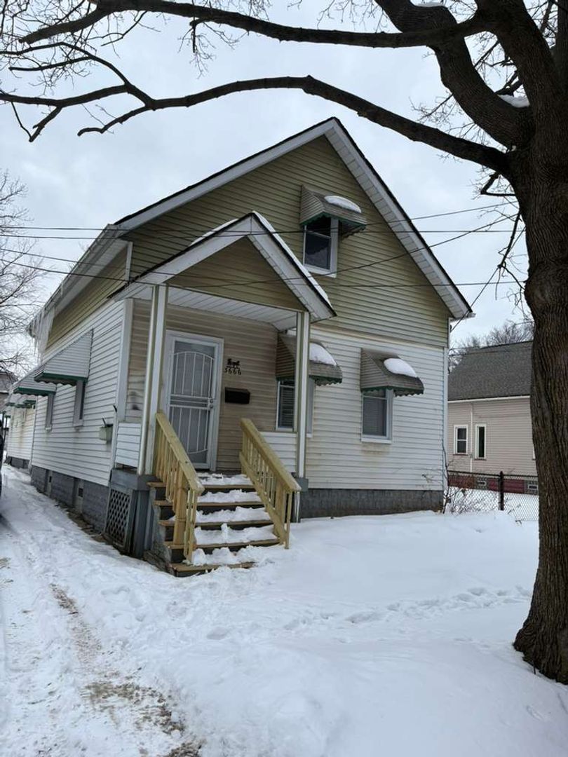 Cleveland House: 3666 East 57th