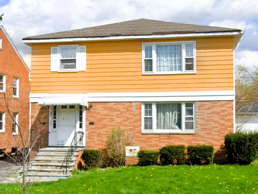 2 Bedroom Shaker Heights Duplex - Now Available! – photo 1