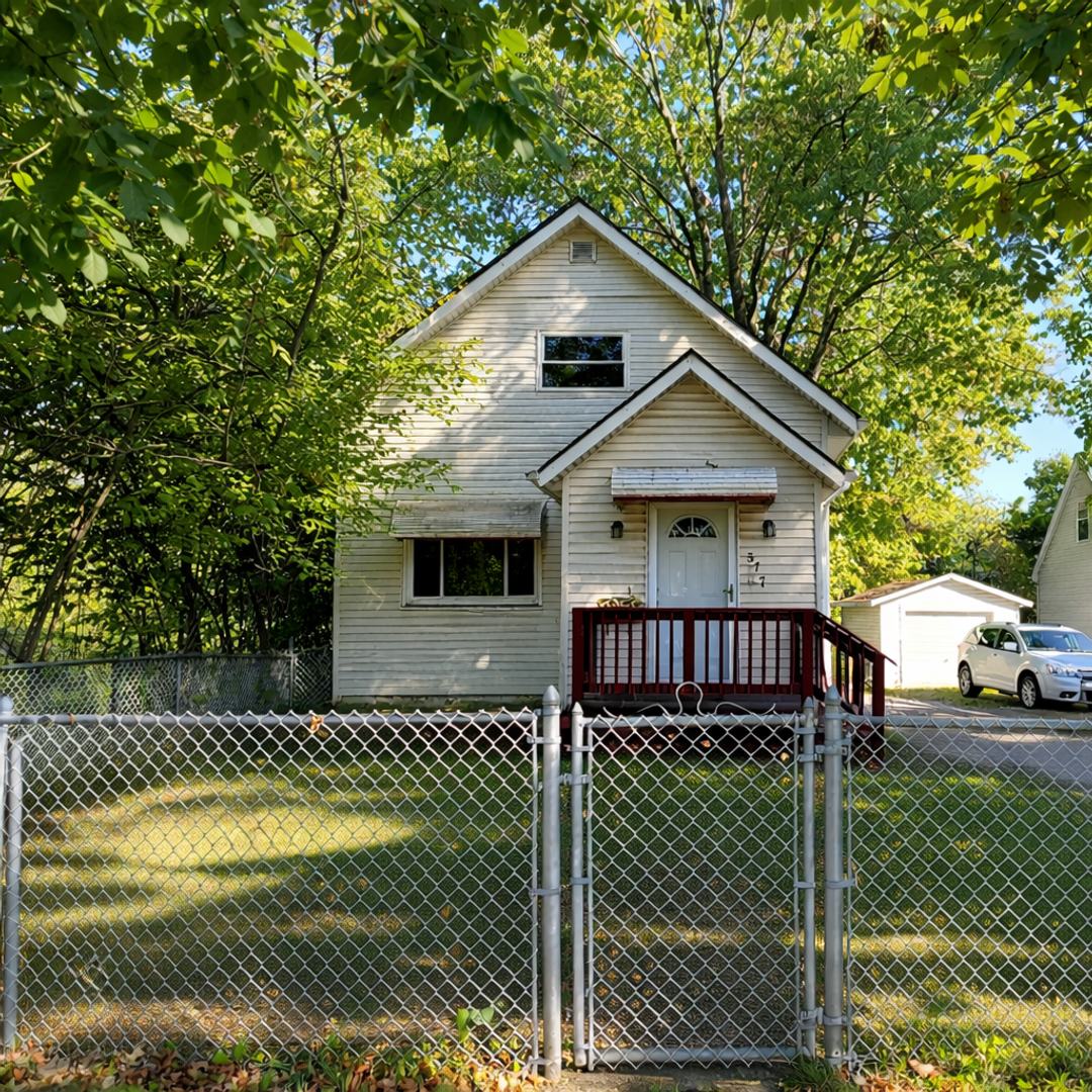 Akron House: 377 TALBOT AVE