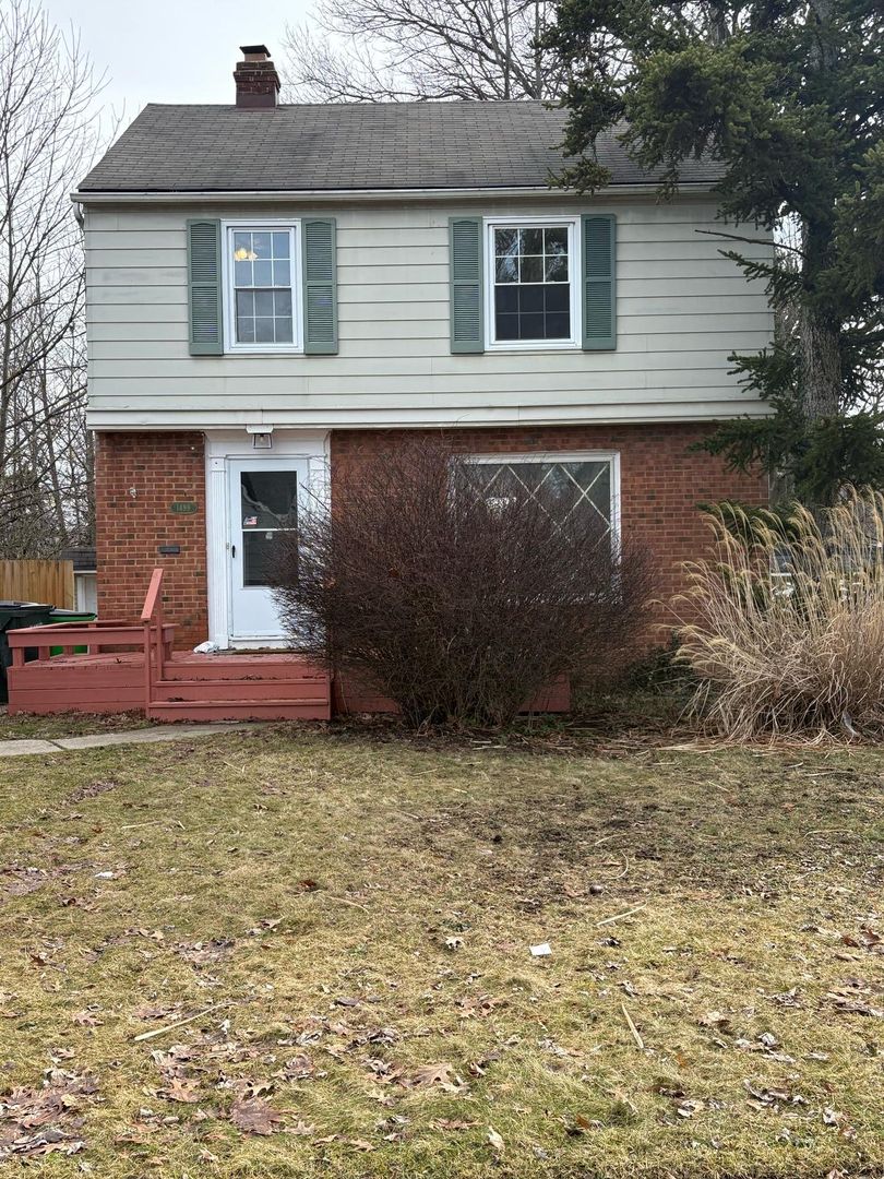 South Euclid House: 1499 Maplegrove Rd