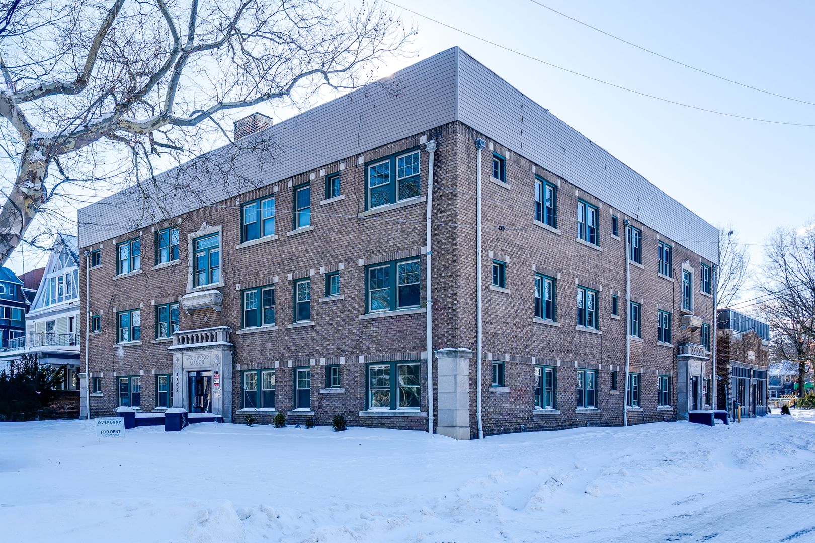 Cleveland Apartment: 3209 Archwood Ave/3773 West 33rd St