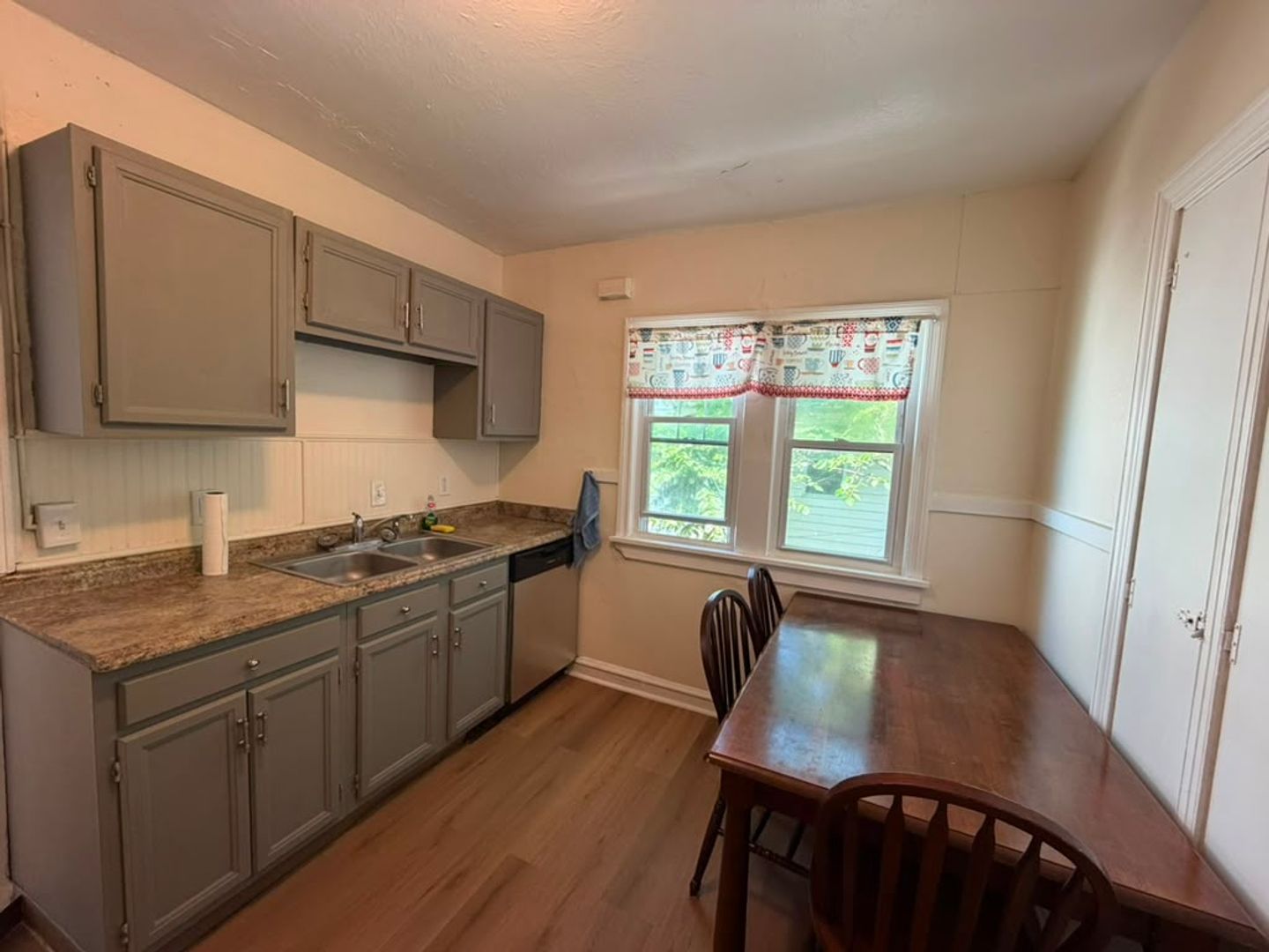 Shaker Heights Apartment: 3697 Hildana Road