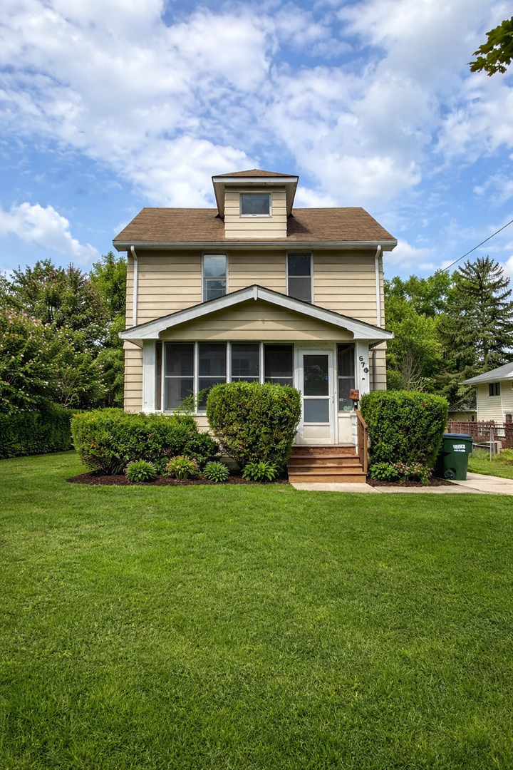 Bedford House: 670 McKinley St